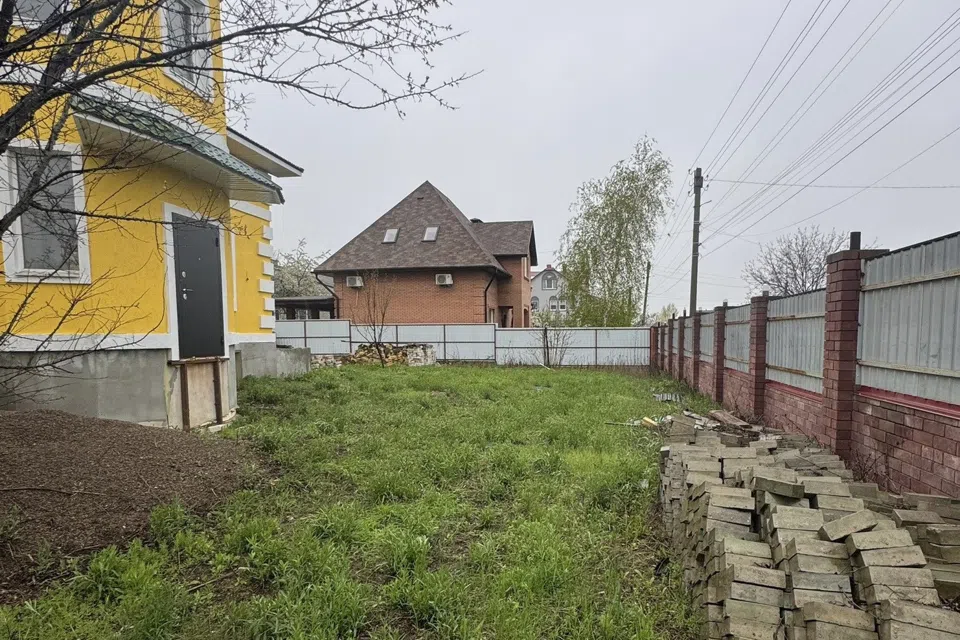 Продаётся 2-этажный дом, 200 м²