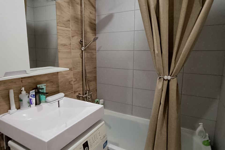 Продаётся 2-комнатная квартира, 44.4 м²