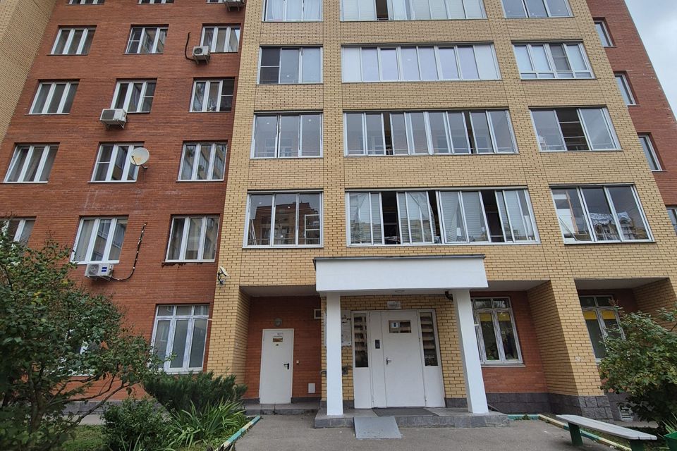 Продаётся 1-комнатная квартира, 38 м²