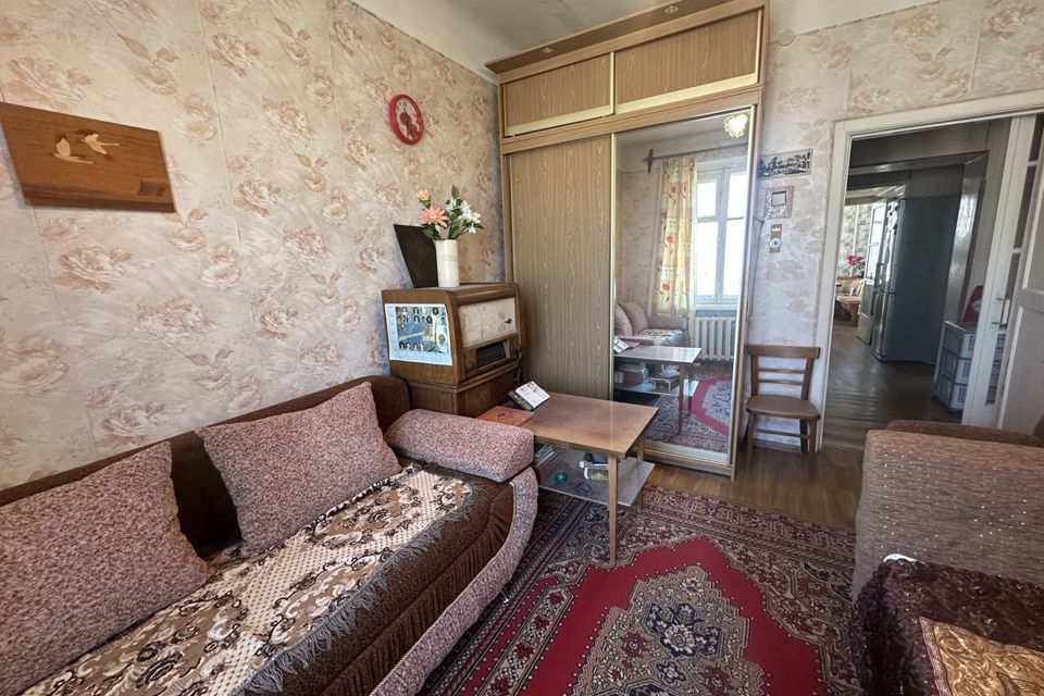 Продаётся 3-комнатная квартира, 74.5 м²