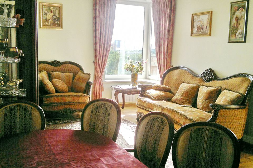 Продаётся 3-комнатная квартира, 94.6 м²