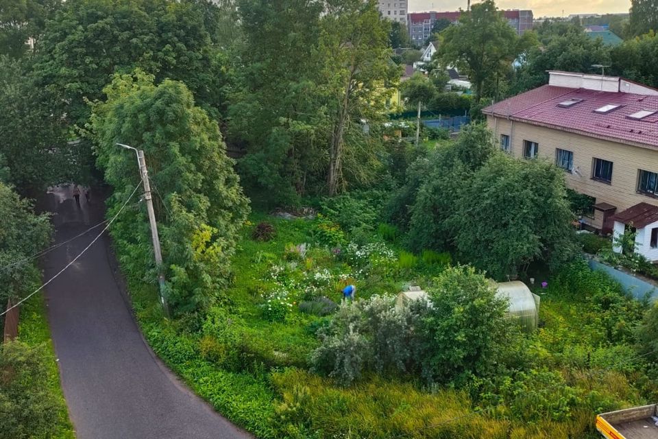 Продаётся 4-комнатная квартира, 64 м²