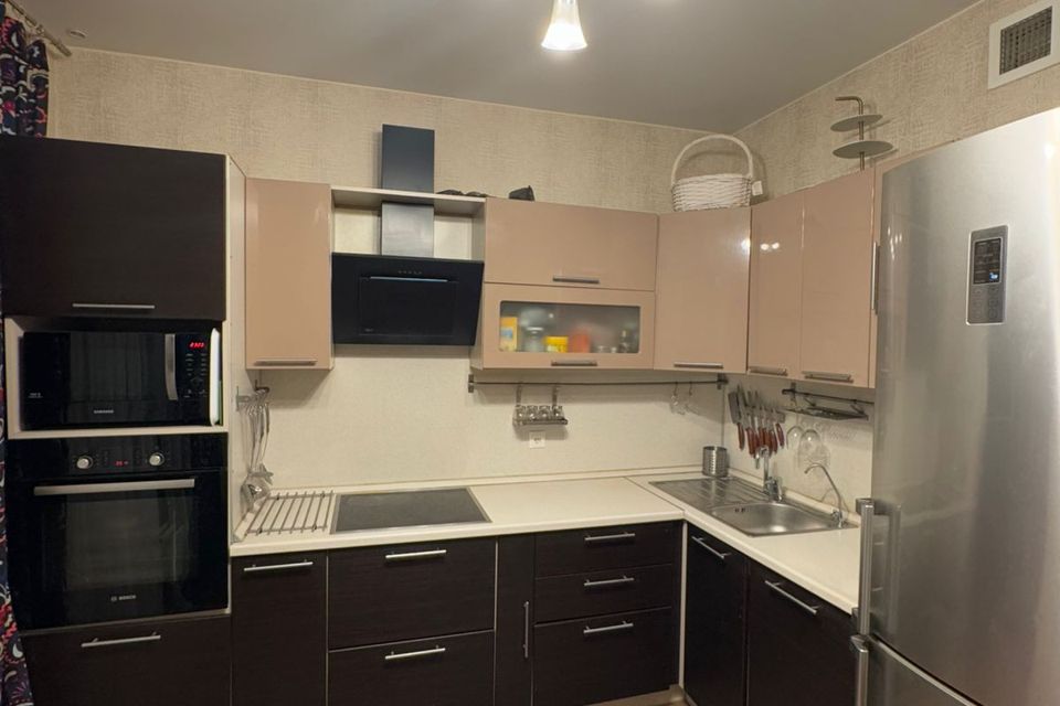 Продаётся 2-комнатная квартира, 62.9 м²