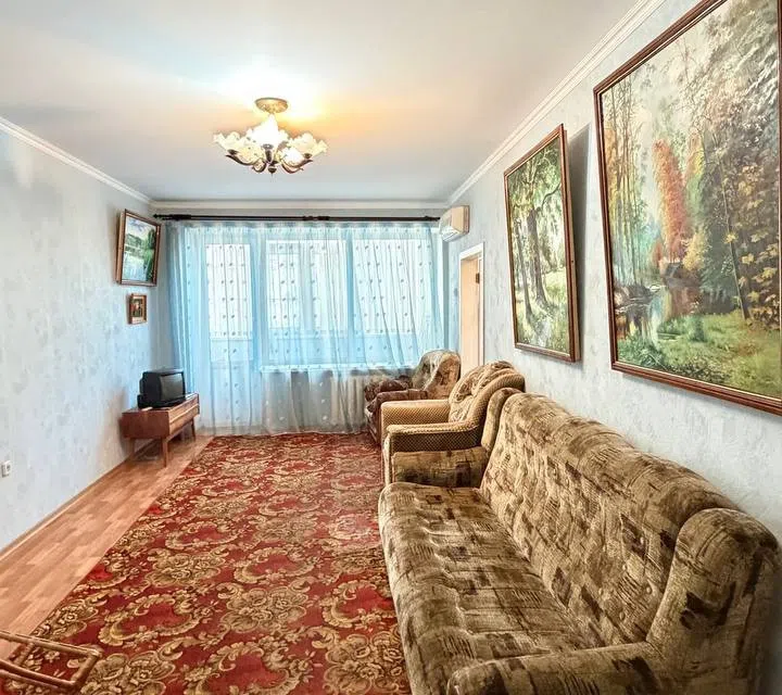 Продаётся 3-комнатная квартира, 82.7 м²
