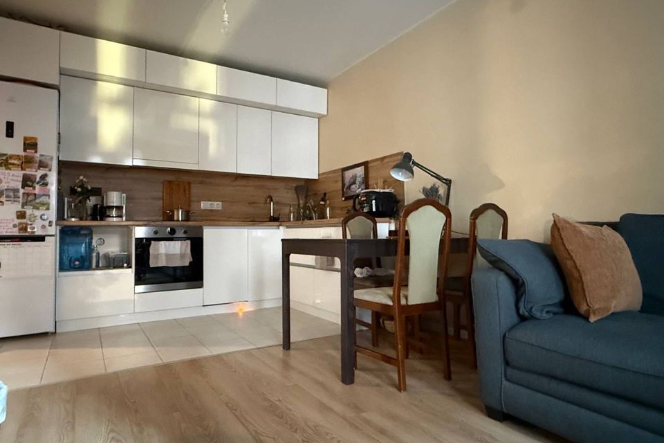 Продаётся 2-комнатная квартира, 56.8 м²