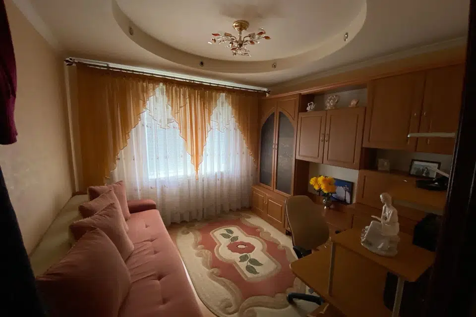 Продаётся 3-комнатная квартира, 62.3 м²