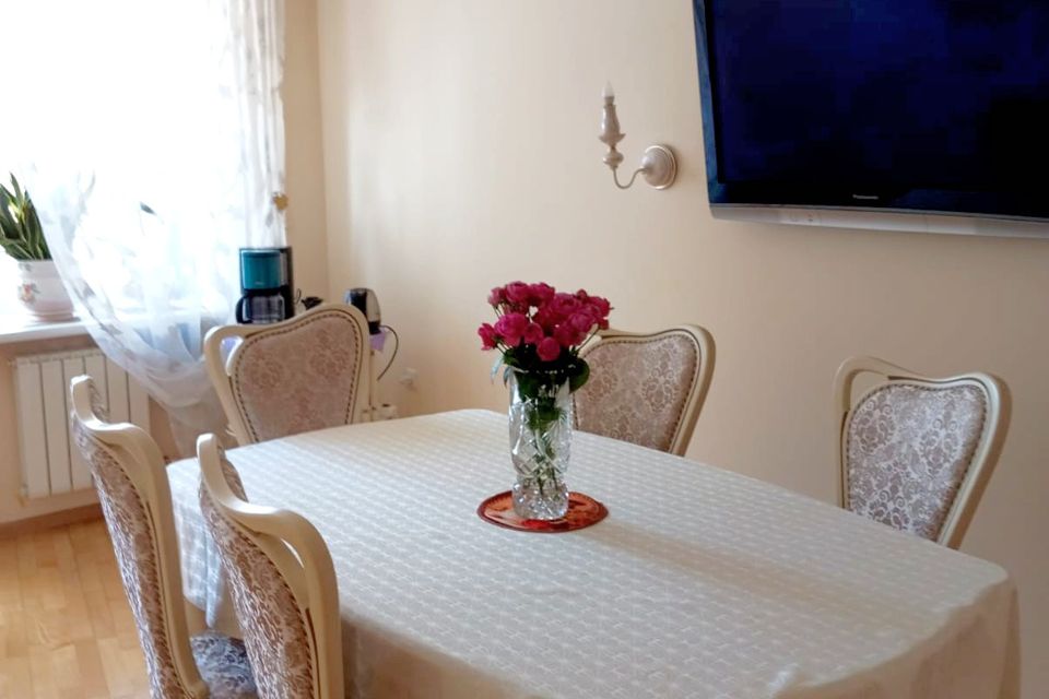 Продаётся 3-комнатная квартира, 61 м²