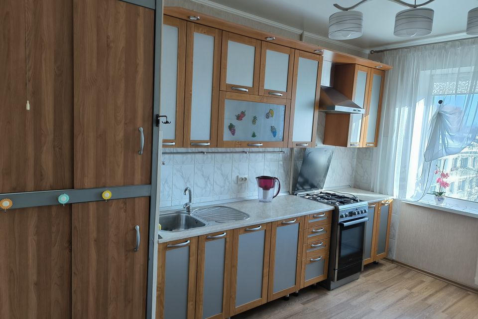Продаётся 3-комнатная квартира, 63.8 м²