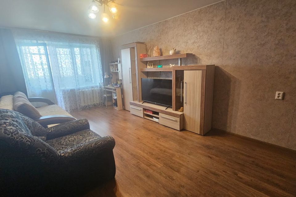 Продаётся 4-комнатная квартира, 75.1 м²
