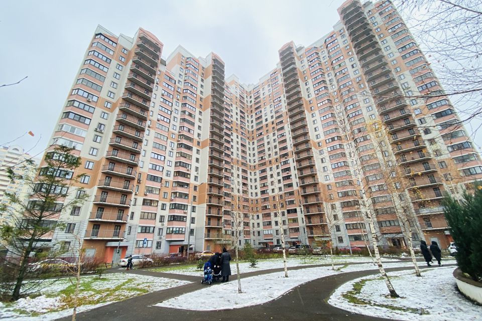 Продаётся 2-комнатная квартира, 58.6 м²