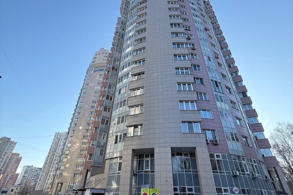 Продаётся 2-комнатная квартира, 75.5 м²