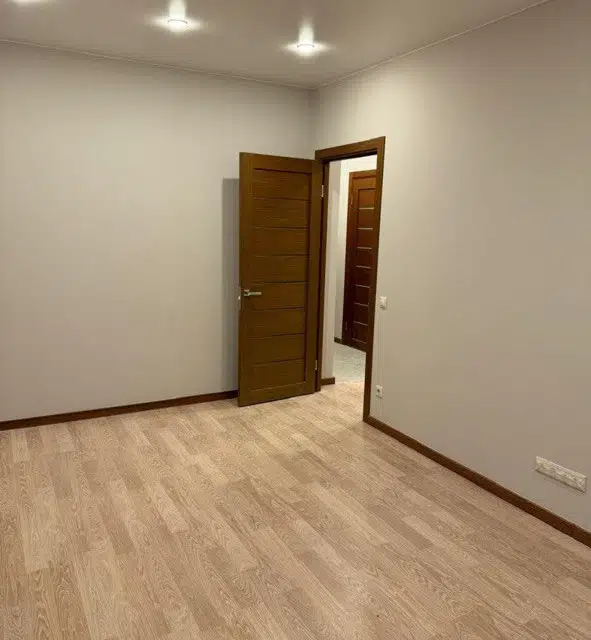 Продаётся 3-комнатная квартира, 56.4 м²