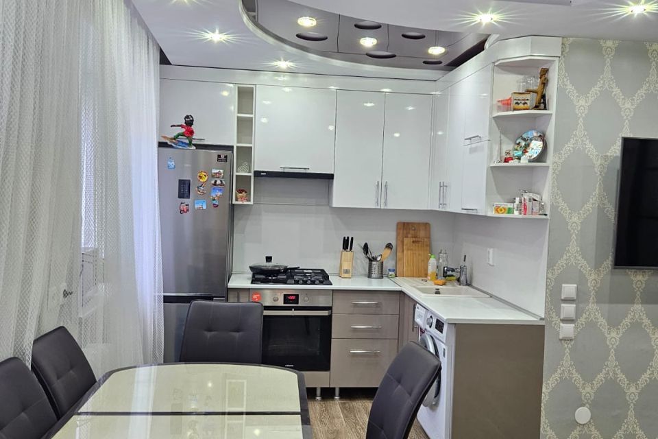 Продаётся 3-комнатная квартира, 52.8 м²