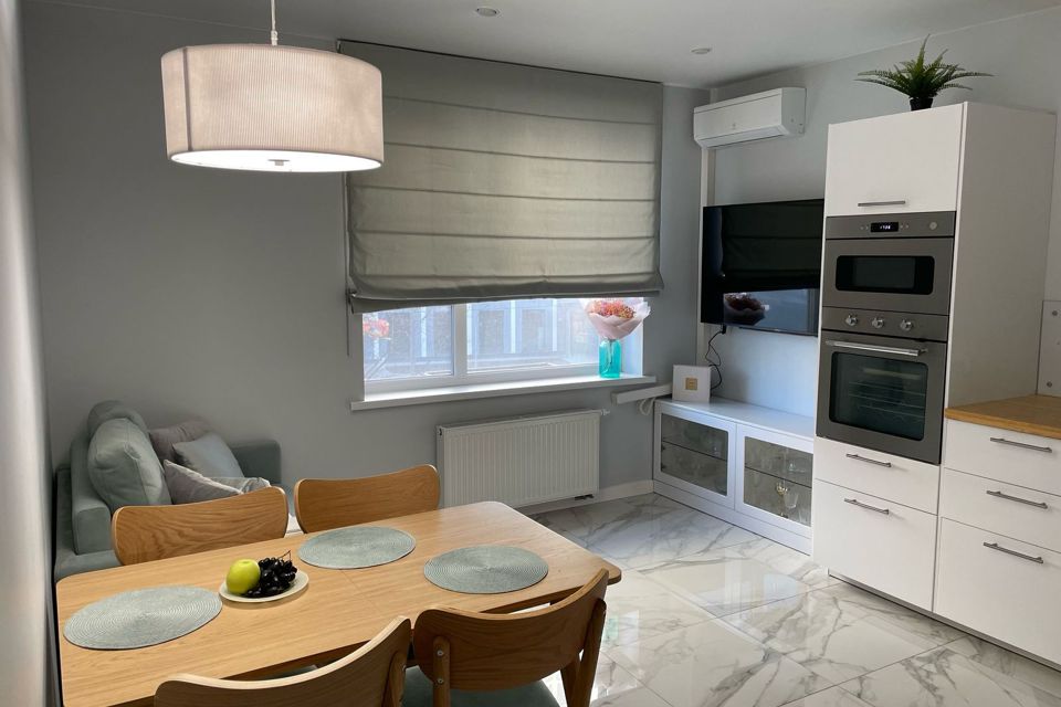 Продаётся 2-комнатная квартира, 55.5 м²