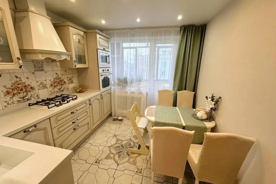 Продаётся 4-комнатная квартира, 78.5 м²