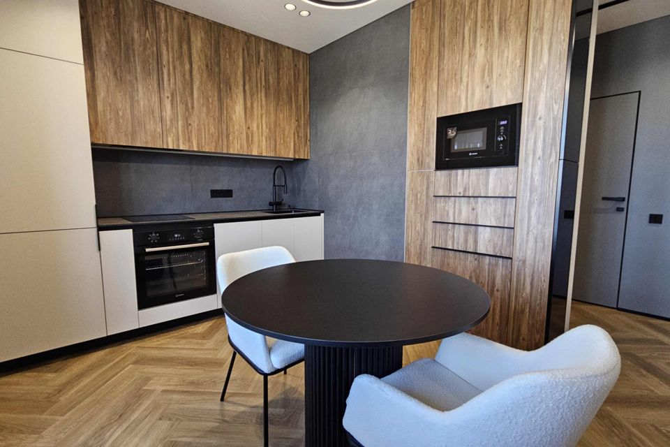 Продаётся 2-комнатная квартира, 60.8 м²