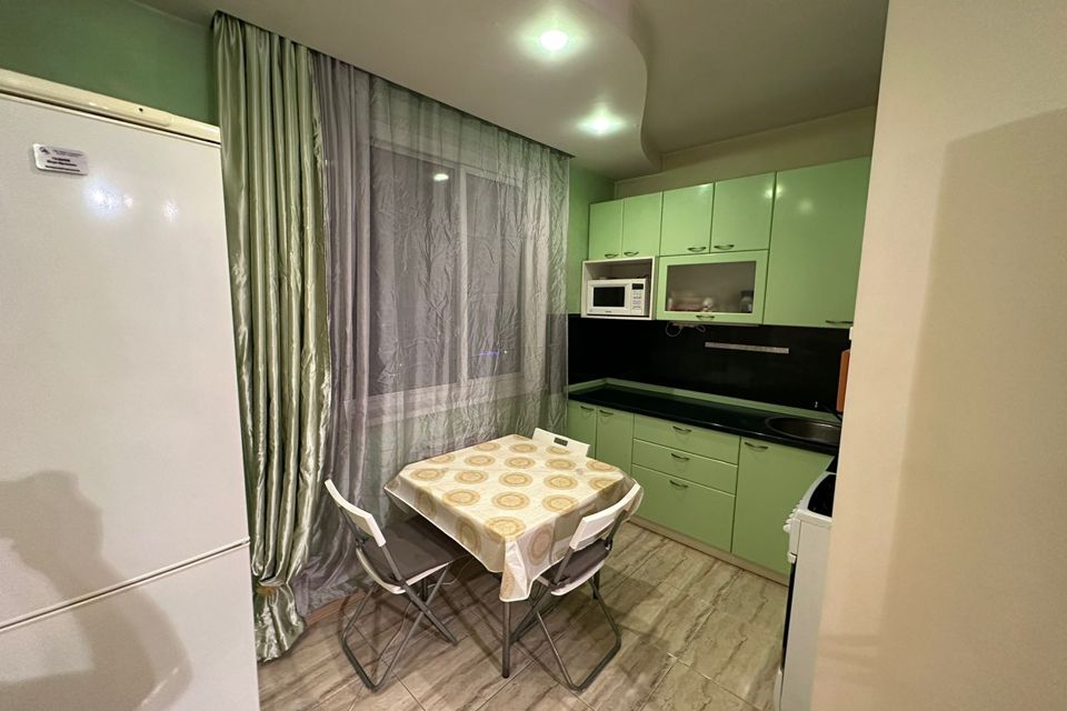 Продаётся 1-комнатная квартира, 37.8 м²