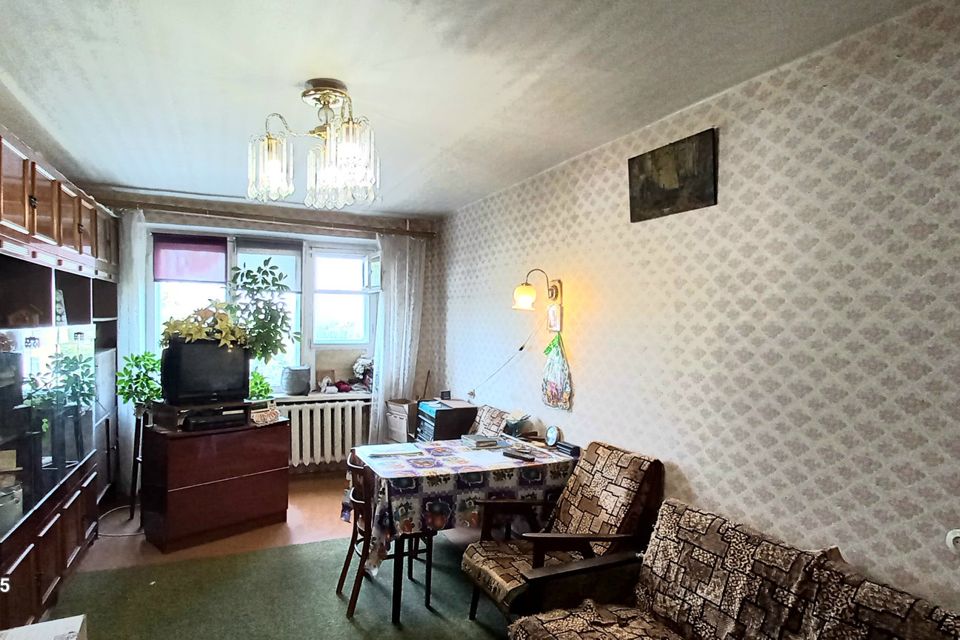 Продаётся 3-комнатная квартира, 58.3 м²
