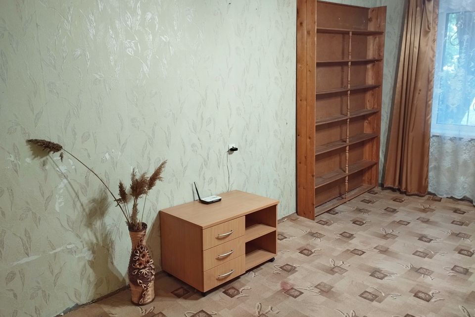 Продаётся 4-комнатная квартира, 98 м²