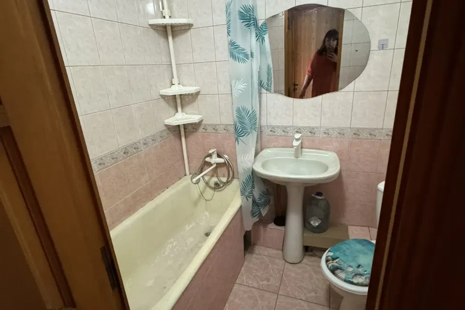 Продаётся 3-комнатная квартира, 61.3 м²