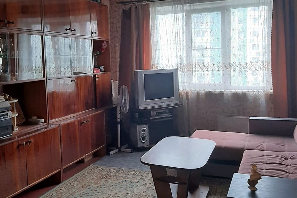 Продаётся 4-комнатная квартира, 77.9 м²