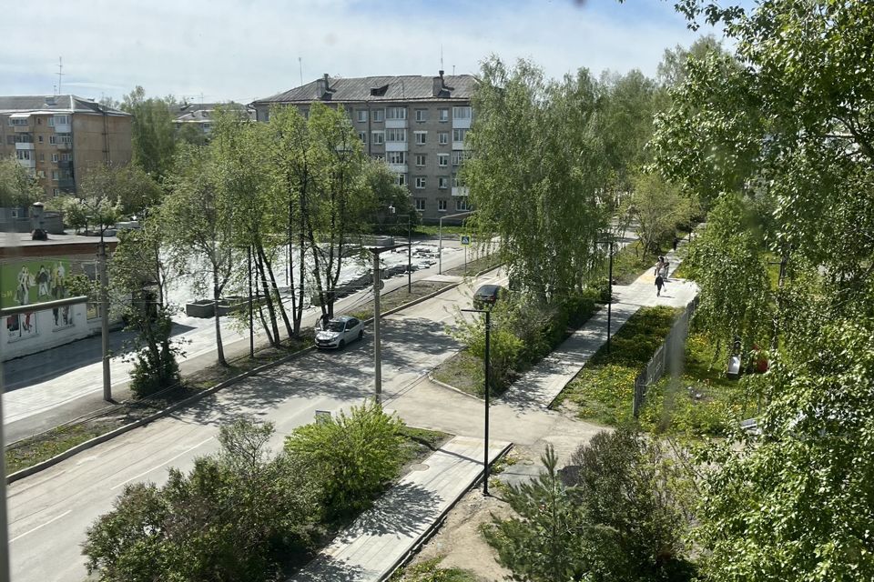 Продаётся 3-комнатная квартира, 58.3 м²