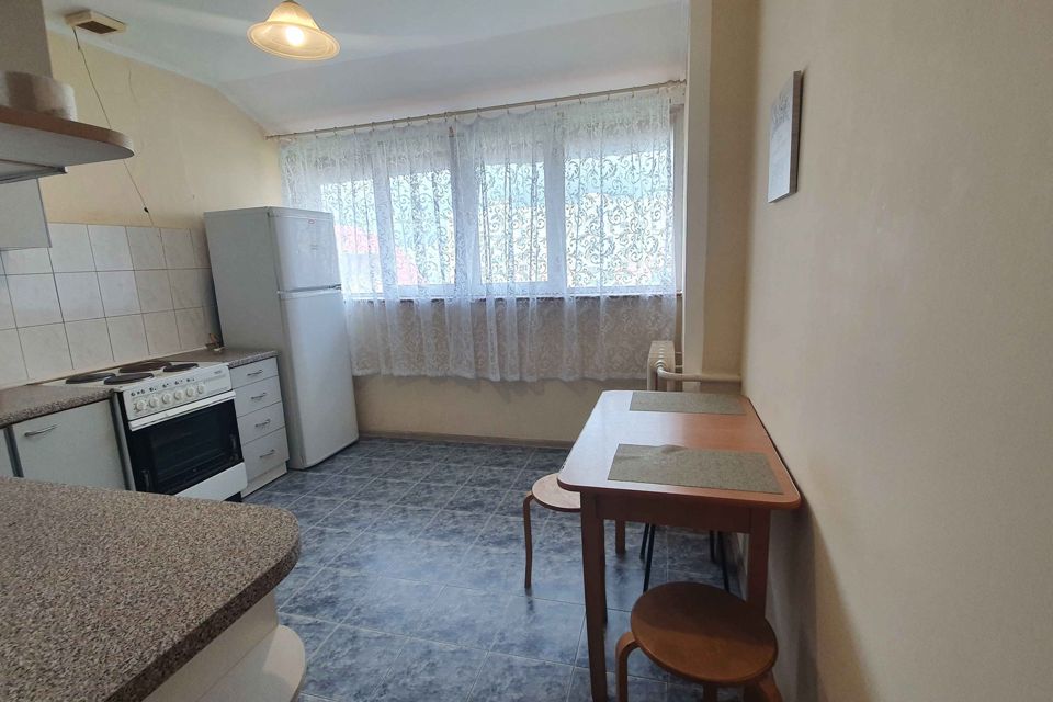 Продаётся 1-комнатная квартира, 40.2 м²