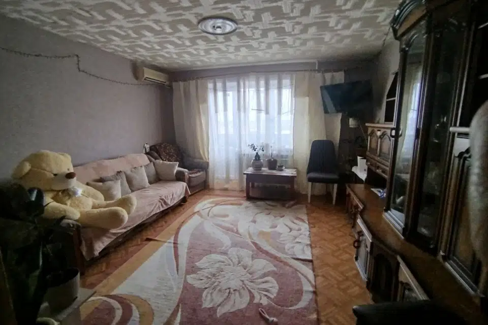 Продаётся 4-комнатная квартира, 77.9 м²