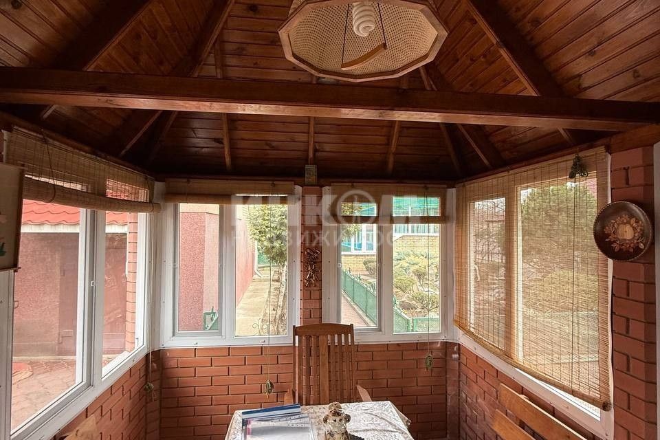 Продаётся 2-этажный дом, 300 м²