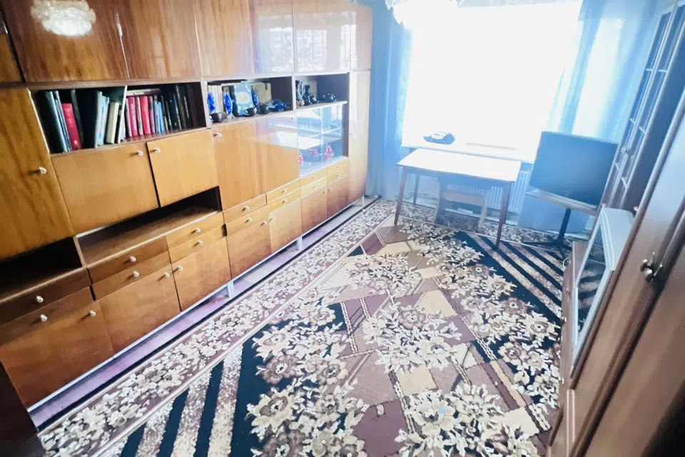 Продаётся 4-комнатная квартира, 79 м²