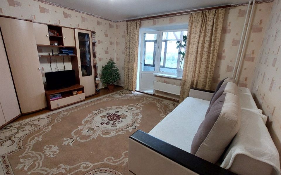 Продаётся 4-комнатная квартира, 77.3 м²