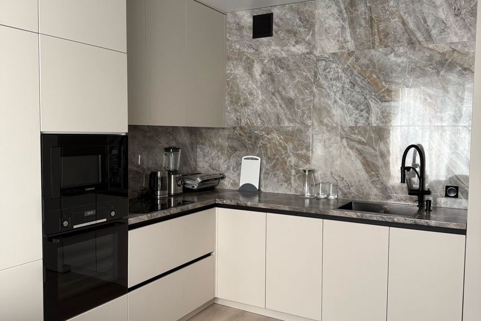 Продаётся 2-комнатная квартира, 73 м²