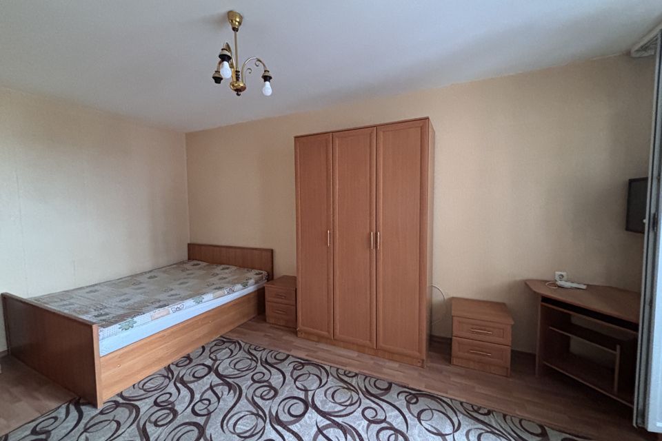 Продаётся 1-комнатная квартира, 38 м²