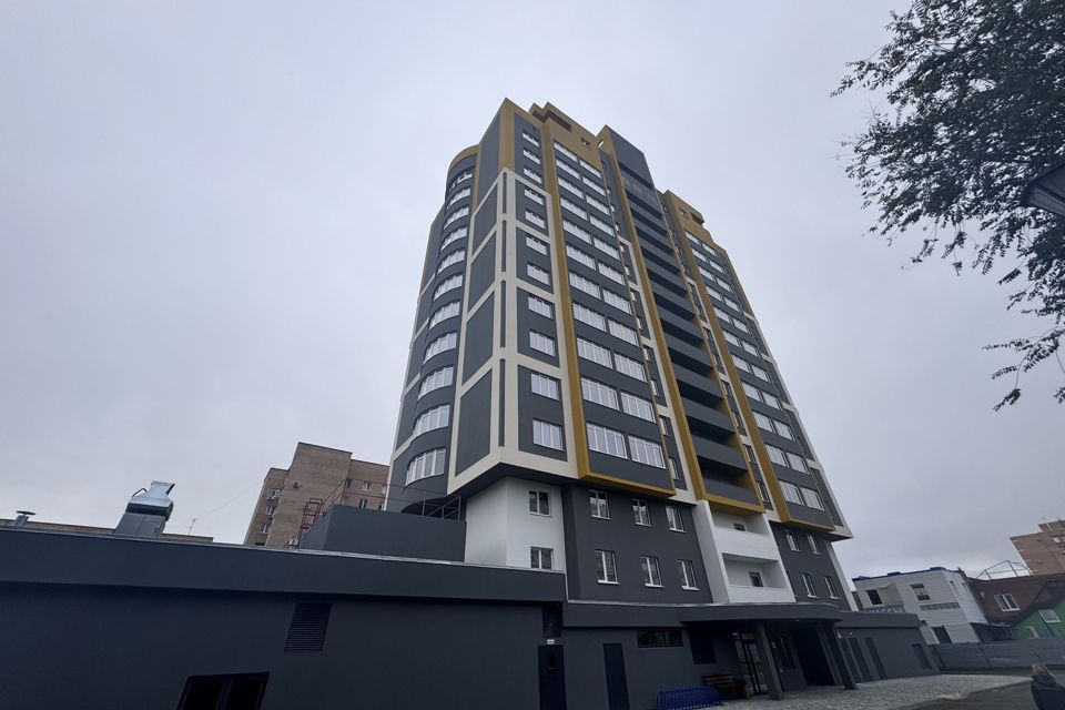 Продаётся 1-комнатная квартира, 47.6 м²