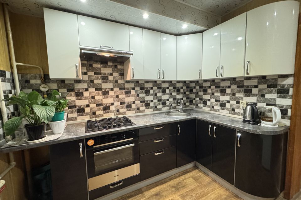 Продаётся 2-комнатная квартира, 52.7 м²