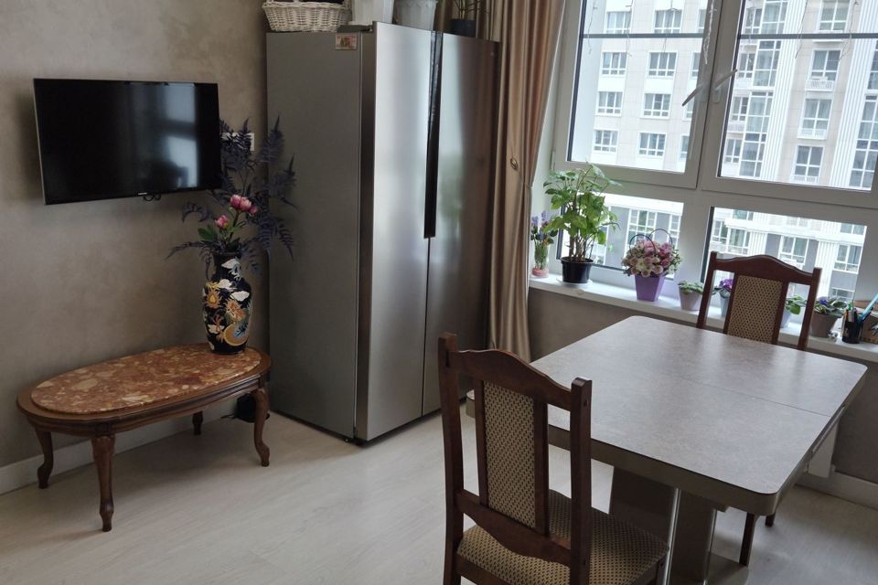 Продаётся 2-комнатная квартира, 56.7 м²