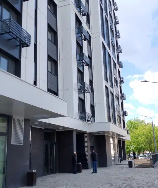 Продаётся 3-комнатная квартира, 77 м²