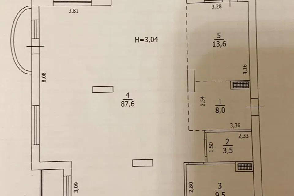 Продаётся 3-комнатная квартира, 132.6 м²