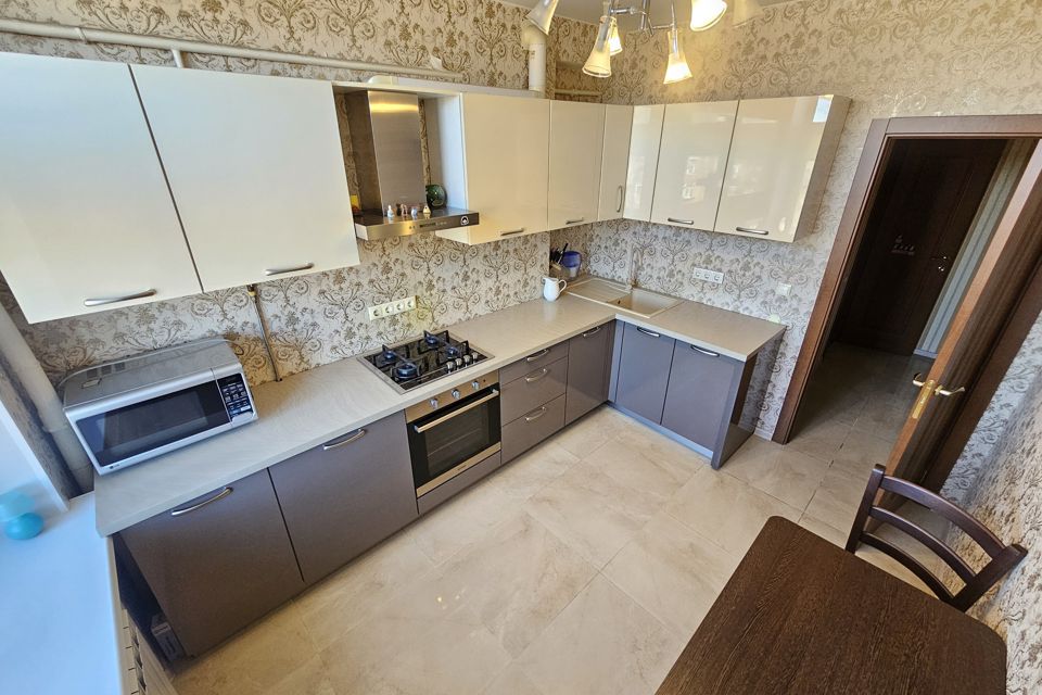 Продаётся 2-комнатная квартира, 60.2 м²