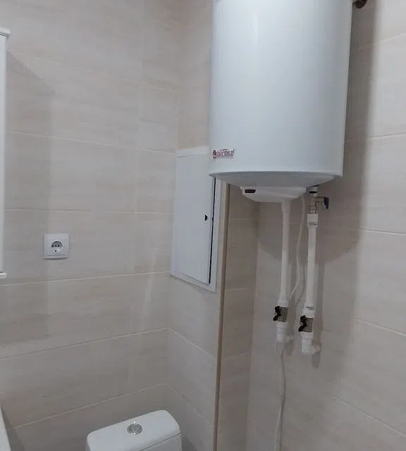 Продаётся 3-комнатная квартира, 57 м²