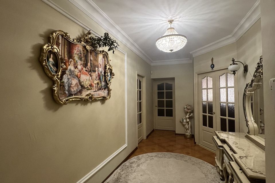 Продаётся 3-комнатная квартира, 112 м²