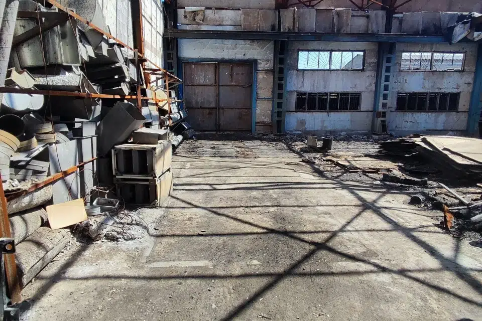 Продаётся помещение своб. назначения, 2000 м²