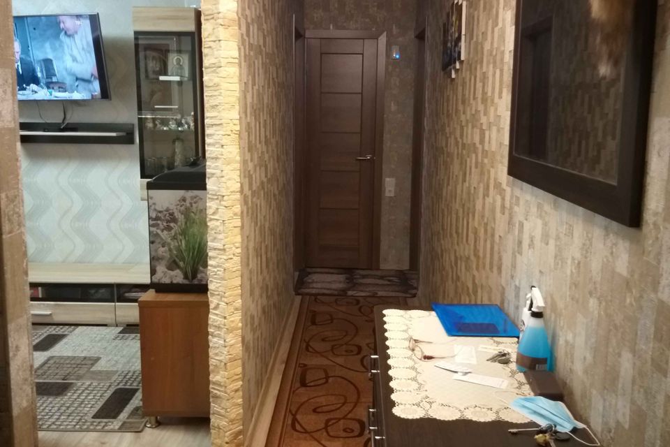 Продаётся 3-комнатная квартира, 56.9 м²