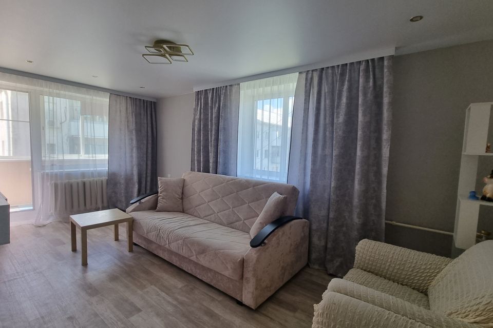 Продаётся 3-комнатная квартира, 60.3 м²