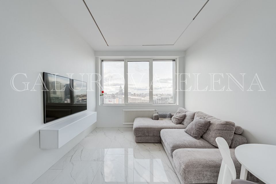 Продаётся 1-комнатная квартира, 54 м²