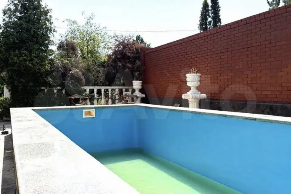 Продаётся 4-этажный дом, 488 м²