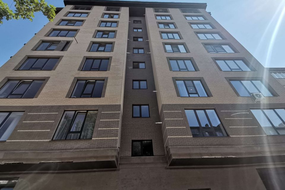 Продаётся 3-комнатная квартира, 204.6 м²