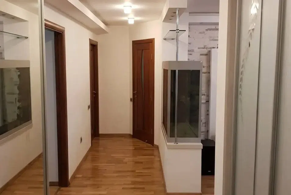 Продаётся 4-комнатная квартира, 80 м²