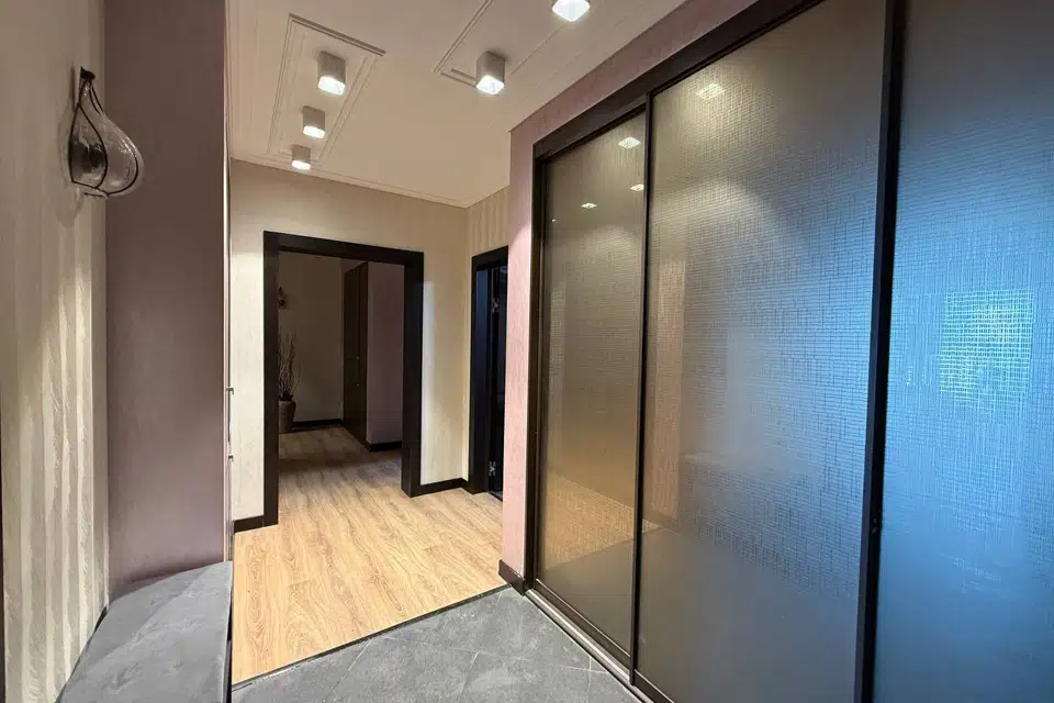 Продаётся 4-комнатная квартира, 127.4 м²