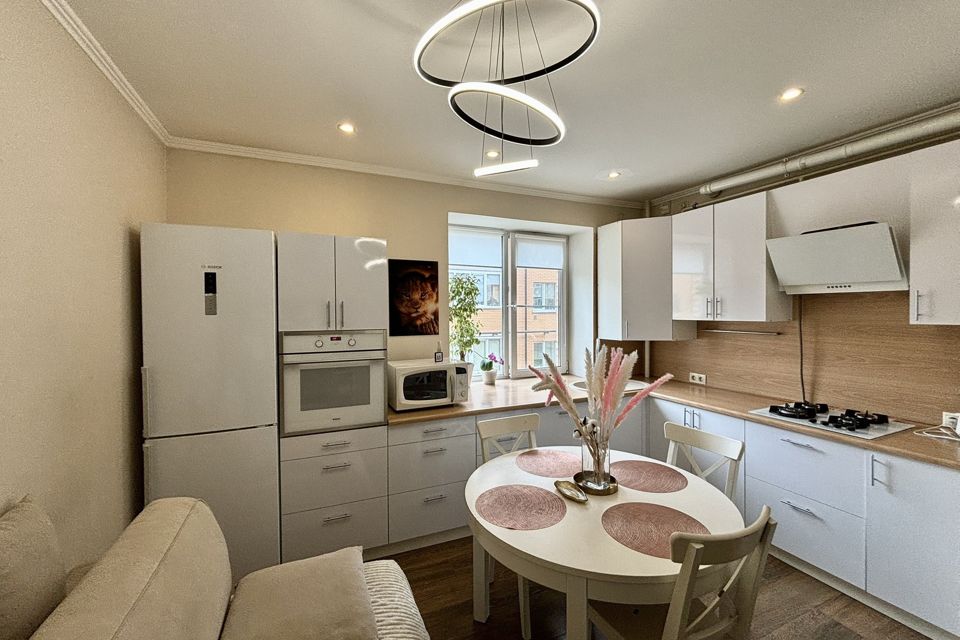 Продаётся 2-комнатная квартира, 69.5 м²